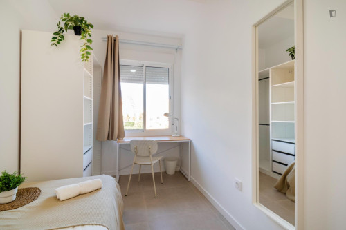 Very cosy single bedroom in Quatre Carreres - Gallery - 20