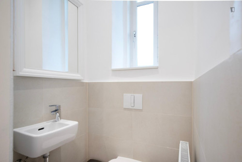 Welcoming 1-bedroom flat in Erdberg - Gallery - 12