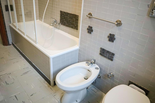 Snug double bedroom near Orto Botanico di Cagliari - Gallery - 7