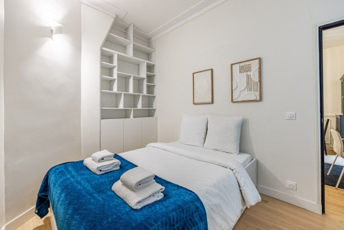 Charming 1BR Courtyard Apartment near Place de Clichy
