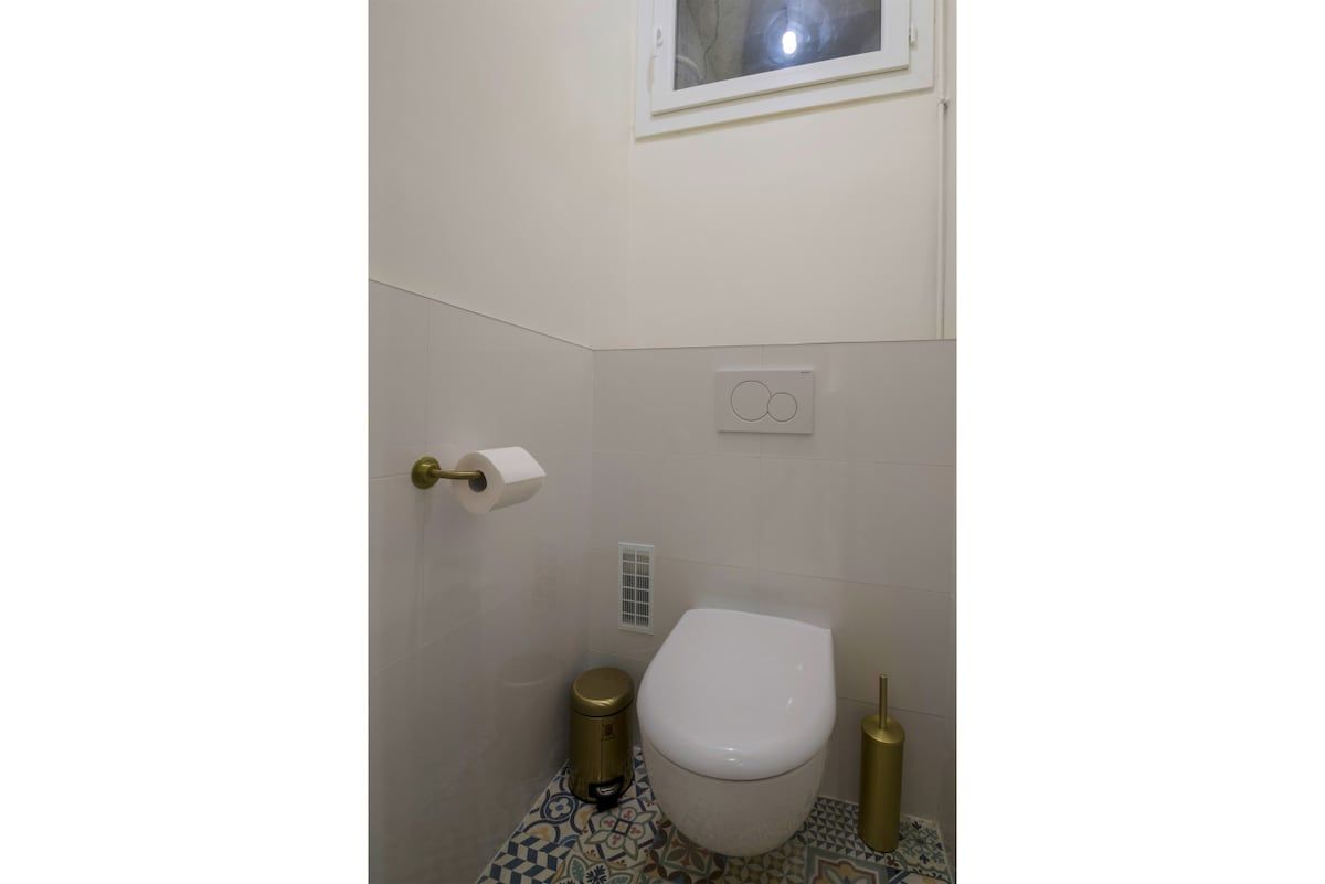  Charming 1BR Courtyard Apartment Near Place De Clichy  -  Charming 1BR Courtyard Apartment near Place de Clichy  - Gallery -  14