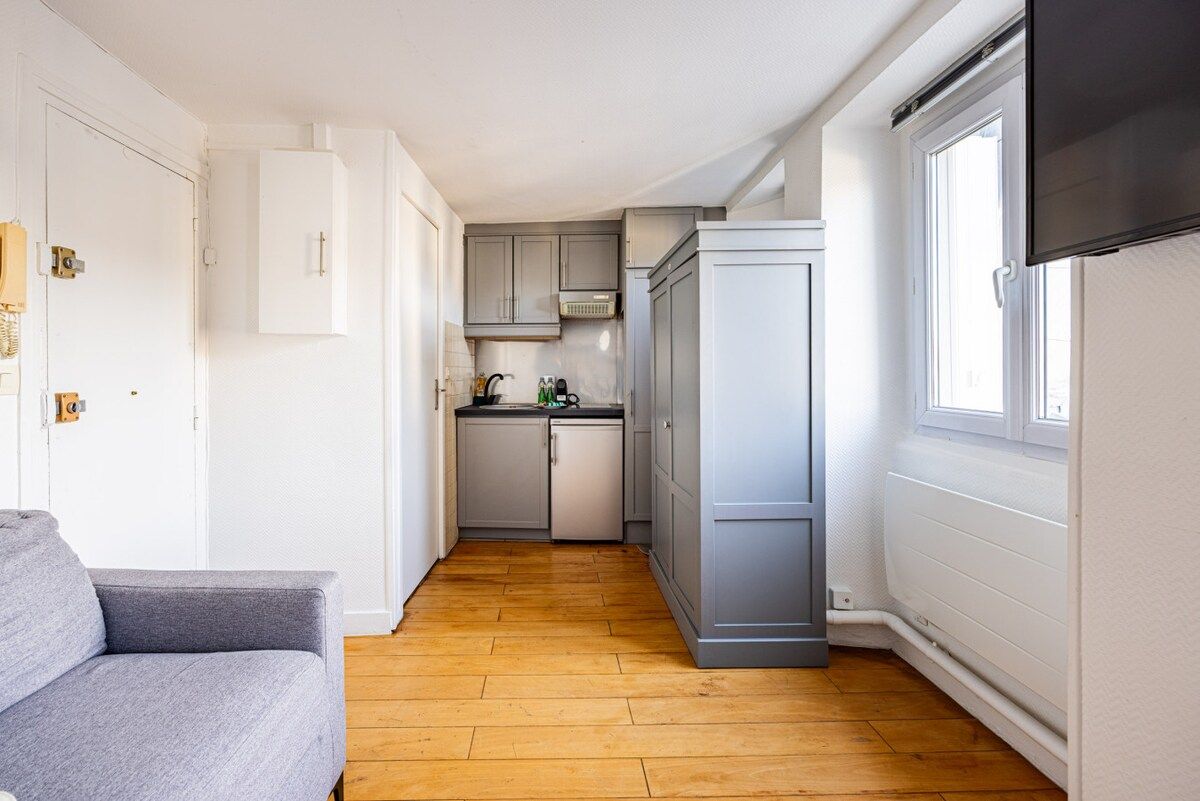  Cozy 1BR Apartment In Le Marais With AC  -  Cozy 1BR Apartment in Le Marais with AC  - Gallery -  2