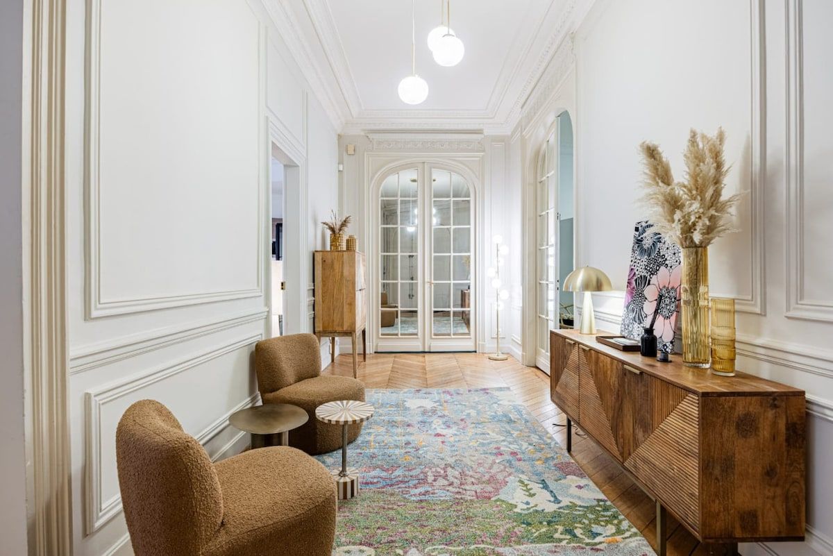  Elegant 4BR Haussmannian Apartment Near Avenue Hoche  -  Elegant 4BR Haussmannian Apartment near Avenue Hoche  - Gallery -  11