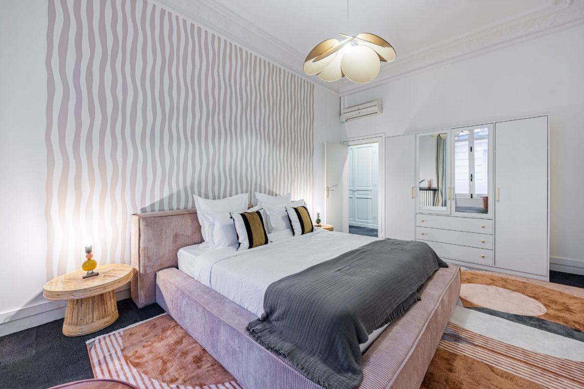  Elegant 4BR Haussmannian Apartment Near Avenue Hoche  -  Elegant 4BR Haussmannian Apartment near Avenue Hoche  - Gallery -  19