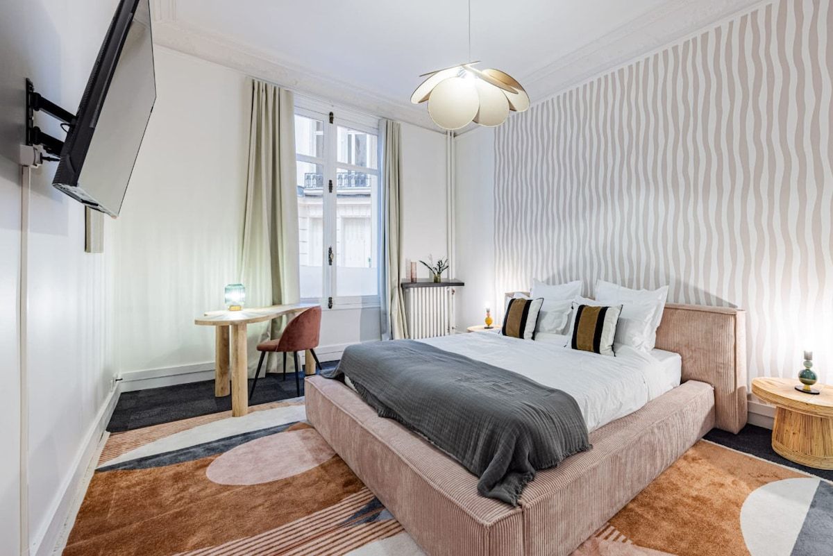  Elegant 4BR Haussmannian Apartment Near Avenue Hoche  -  Elegant 4BR Haussmannian Apartment near Avenue Hoche  - Gallery -  18