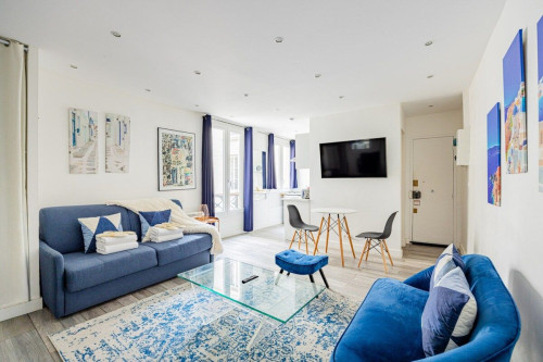Charming Studio with AC near Champs-Élysées in Paris 17th
