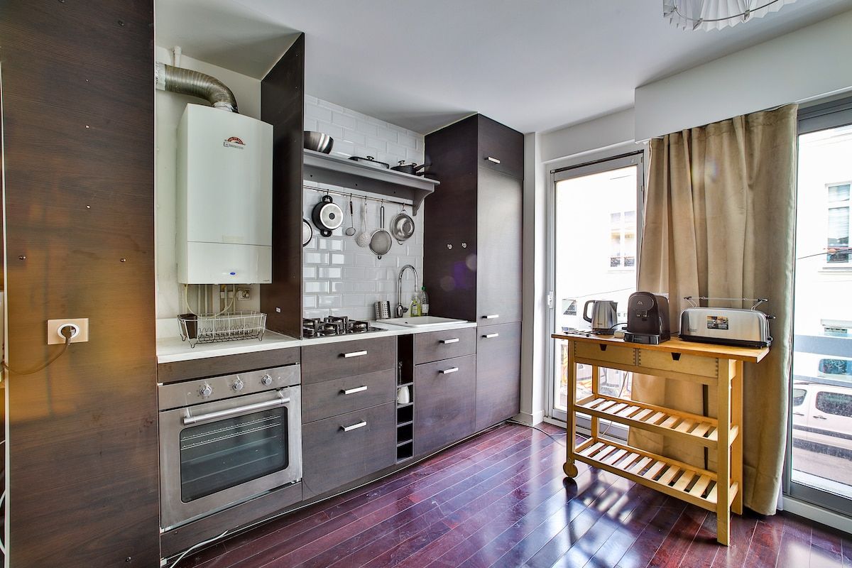  Spacious 1BR Apartment For 4 With AC In The 11th Arrondissement  -  Spacious 1BR Apartment for 4 with AC in the 11th Arrondissement  - Gallery -  3