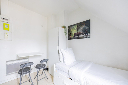 Charming Studio with Elevator in the Heart of the 10th Arrondissement