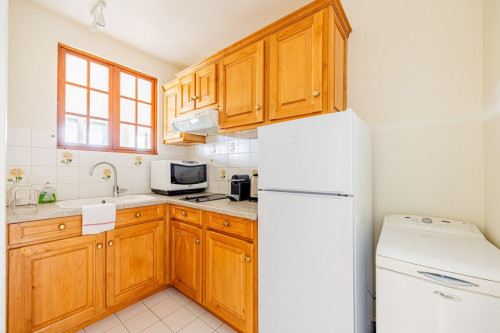 Sunny Studio with Balcony and Eiffel Tower Views  - Gallery -  5