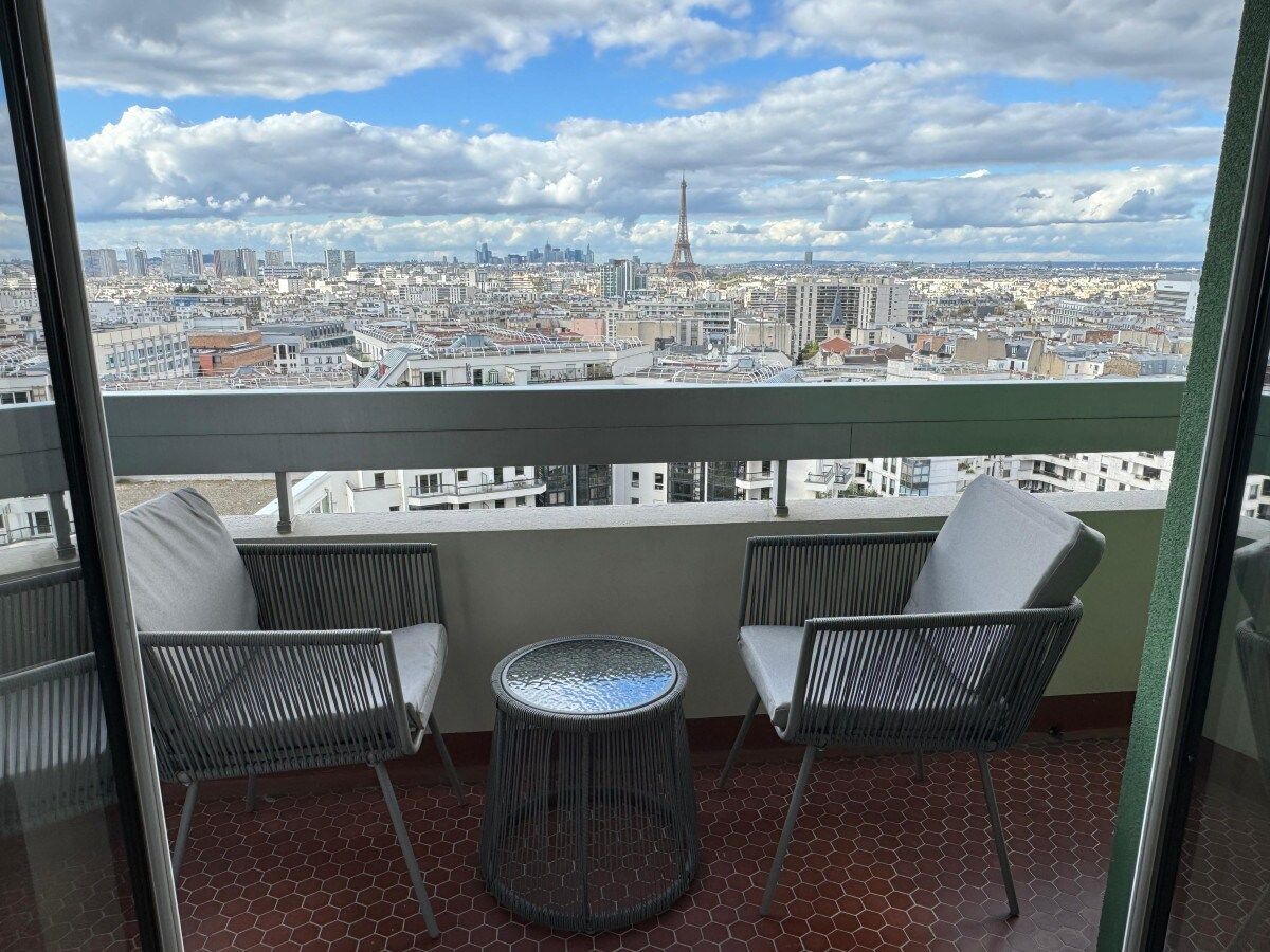  Sunny Studio With Balcony And Eiffel Tower Views  -  Sunny Studio with Balcony and Eiffel Tower Views  - Gallery -  3