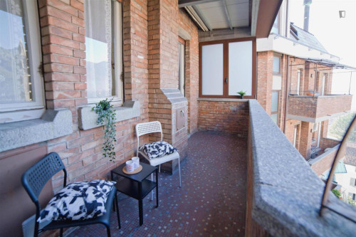 Homely single bedroom in Lecco