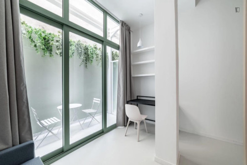 1-Bedroom apartment in quiet Charokopou