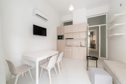 1-Bedroom apartment in quiet Charokopou - Gallery - 8