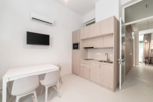 1-Bedroom apartment in quiet Charokopou - Gallery - 7