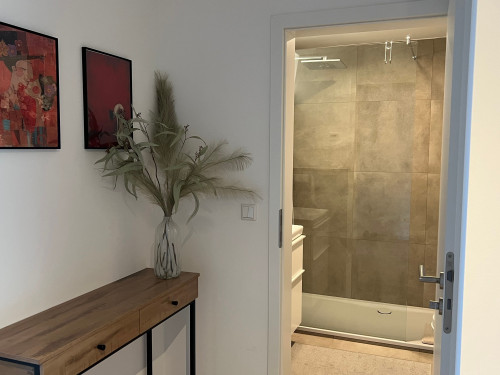 Stylish first occupancy in a sought-after prime location by Schönwasserpark, natural idyll and excellent transport links - Gallery - 6