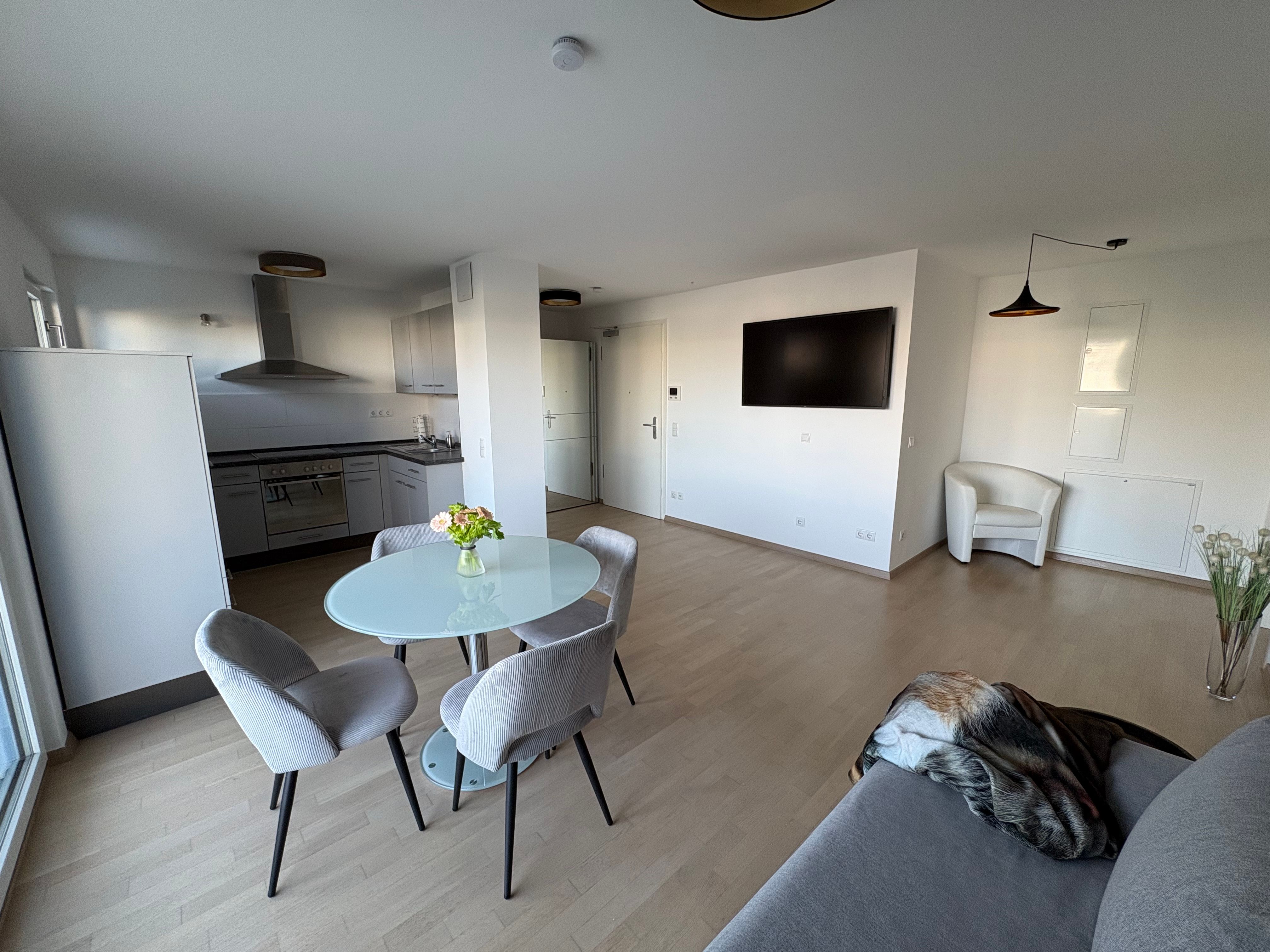  Quiet Home In OlchingModern Fully Furnished 1-Bedroom Apartment In A Quiet Parkside Location  -  Quiet home in OlchingModern Fully Furnished 1-Bedroom Apartment in a Quiet Parkside Location  - Gallery -  22
