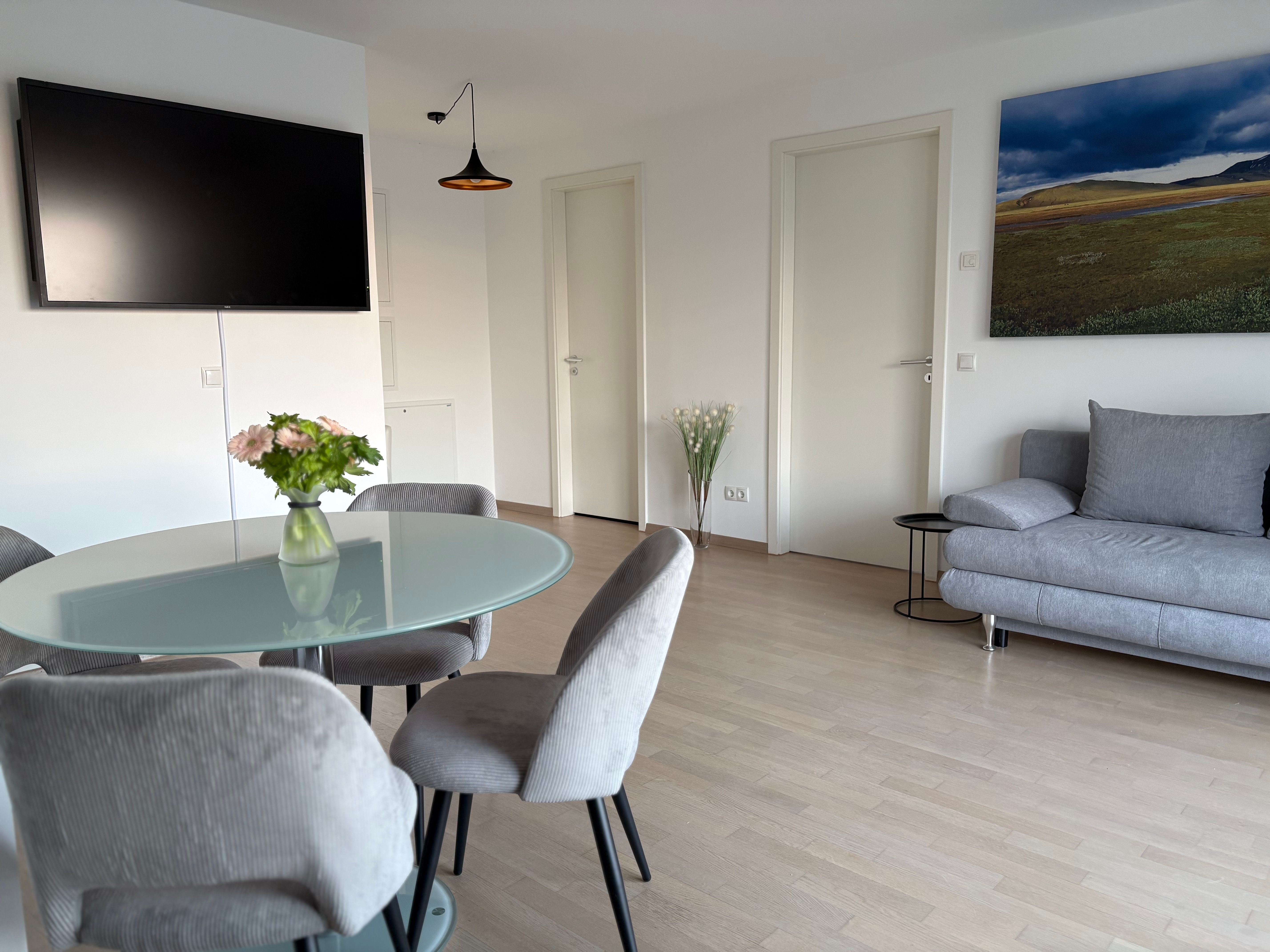  Quiet Home In OlchingModern Fully Furnished 1-Bedroom Apartment In A Quiet Parkside Location  -  Quiet home in OlchingModern Fully Furnished 1-Bedroom Apartment in a Quiet Parkside Location  - Gallery -  23