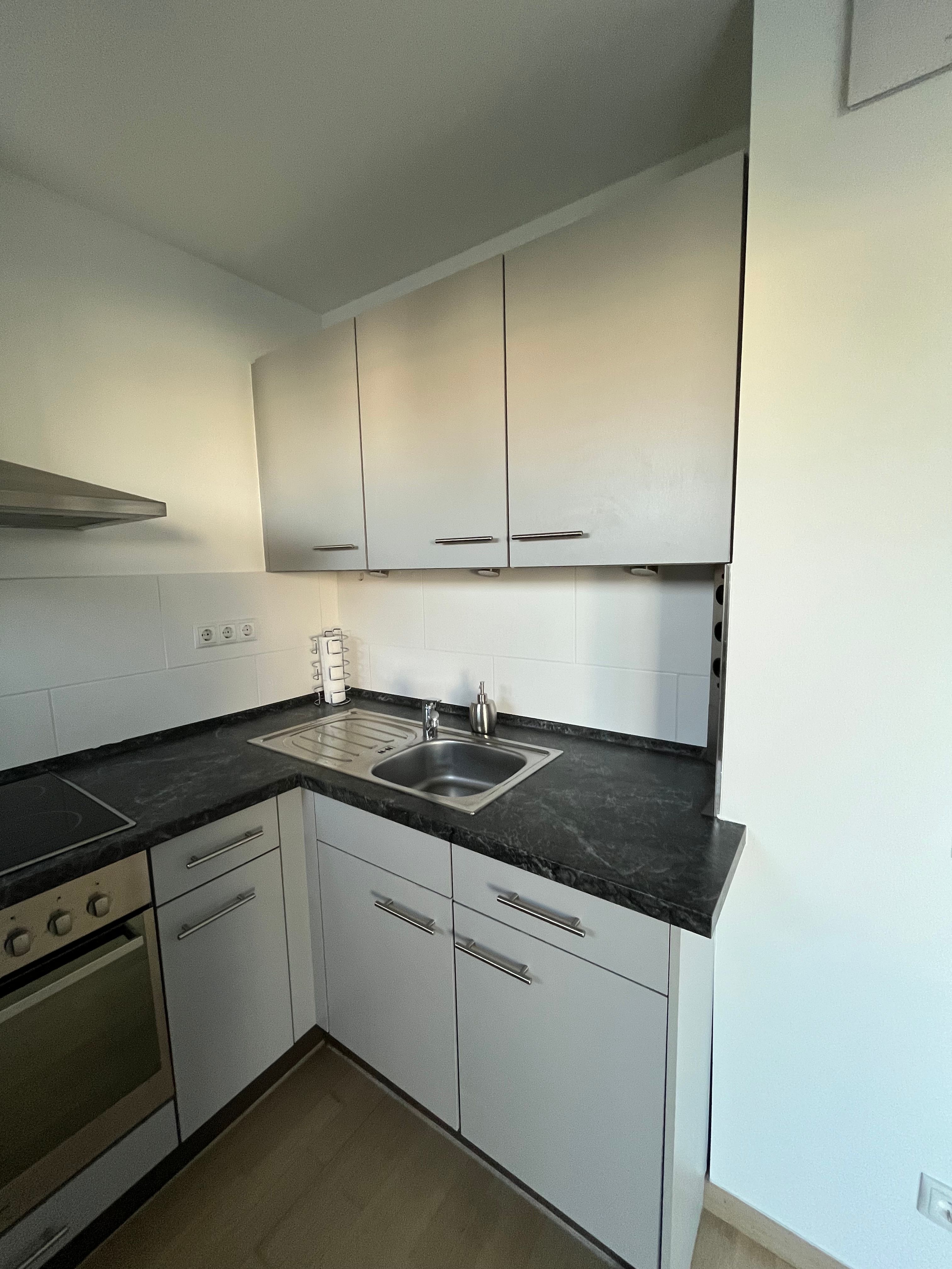  Quiet Home In OlchingModern Fully Furnished 1-Bedroom Apartment In A Quiet Parkside Location  -  Quiet home in OlchingModern Fully Furnished 1-Bedroom Apartment in a Quiet Parkside Location  - Gallery -  15