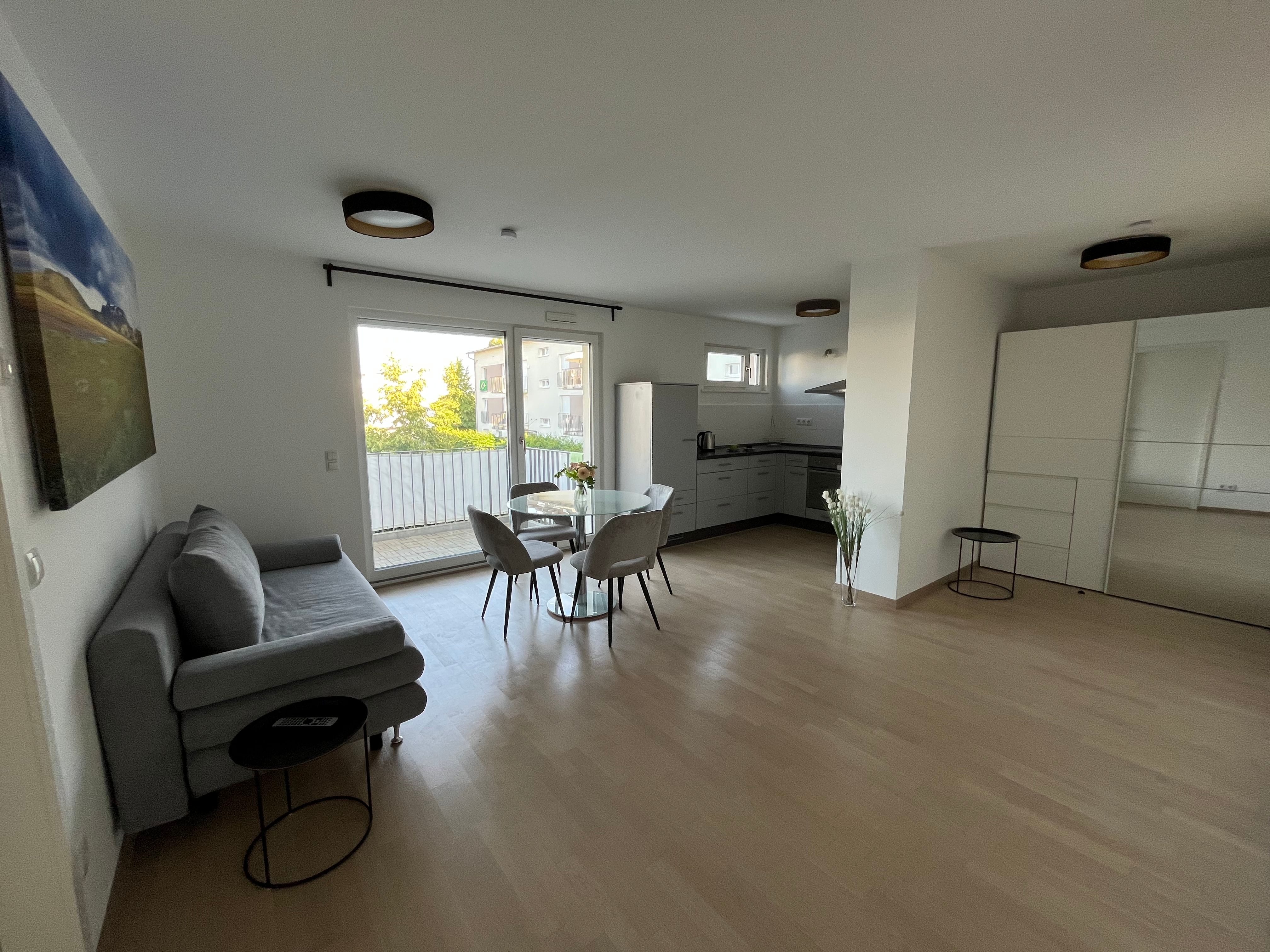  Quiet Home In OlchingModern Fully Furnished 1-Bedroom Apartment In A Quiet Parkside Location  -  Quiet home in OlchingModern Fully Furnished 1-Bedroom Apartment in a Quiet Parkside Location  - Gallery -  20