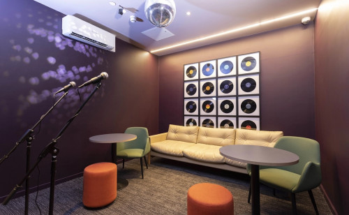 Unite Students Parkway Gate