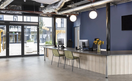 Unite Students Parkway Gate