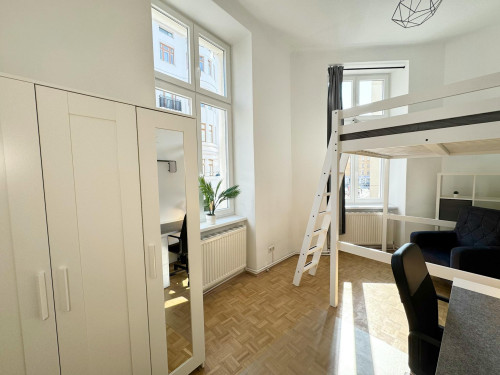 Lilienbrunngasse, Vienna