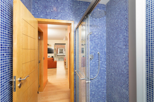 Home in Lisbon - Central Apt with balcony - Gallery - 9