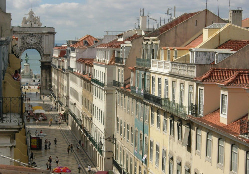 Home in Lisbon - Central Apt with balcony - Gallery - 11