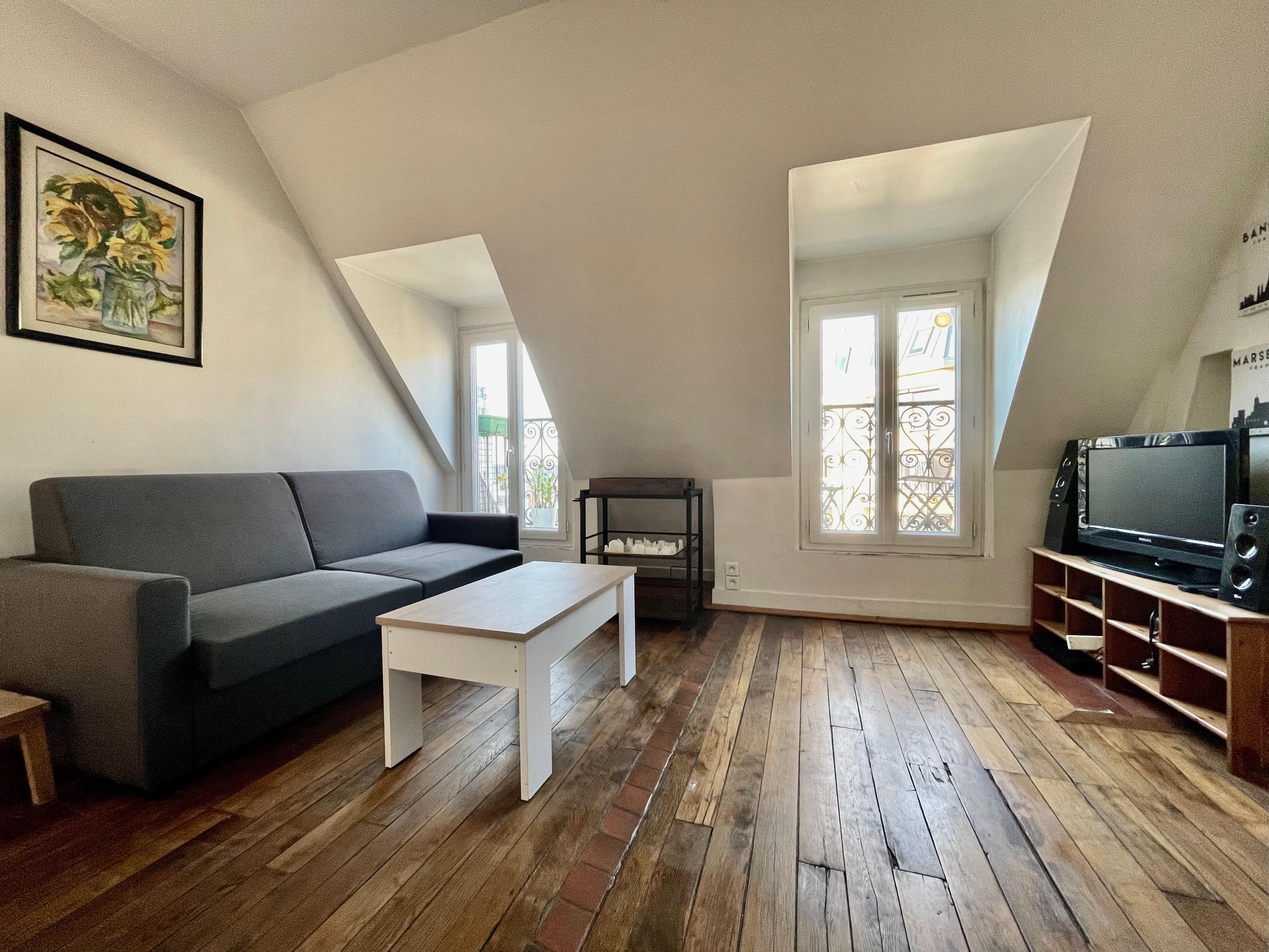 Canal Saint Martin / Rue Grange Aux Belles (6e étage)  -  Canal Saint Martin / rue Grange aux Belles (6e étage)  - Gallery -  32