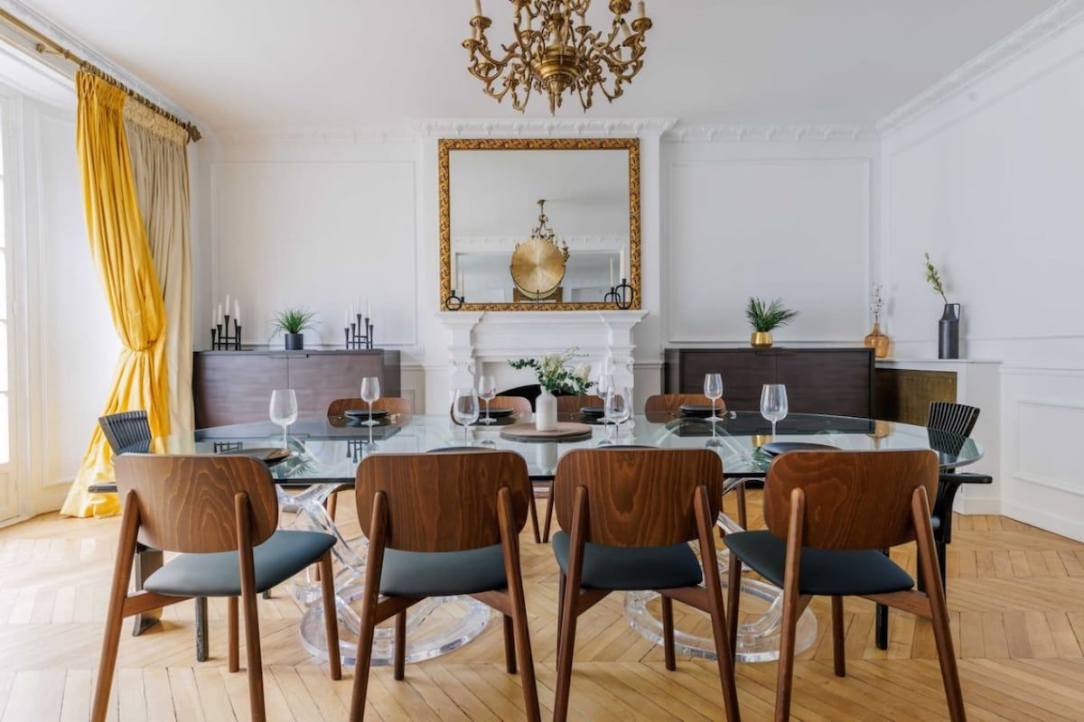 Chic 4BR Haussmannian Apartment With AC In 17th Arrondissement  -  Chic 4BR Haussmannian Apartment with AC in 17th Arrondissement  - Gallery -  14