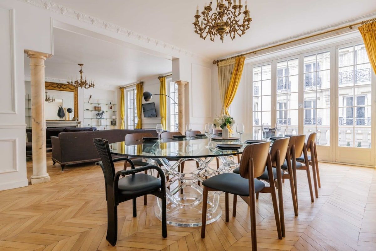  Chic 4BR Haussmannian Apartment With AC In 17th Arrondissement  -  Chic 4BR Haussmannian Apartment with AC in 17th Arrondissement  - Gallery -  36