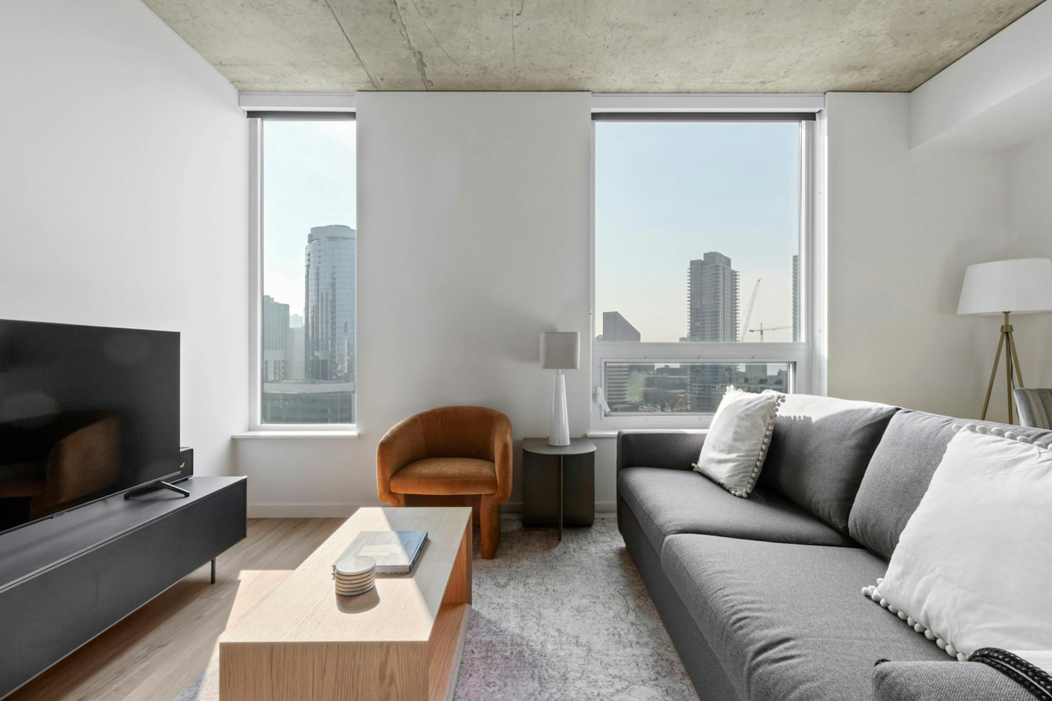  Entire Place  -  8th Avenue North, Seattle, WA  - Gallery -  1