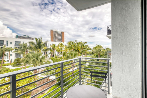 Northeast 7th Avenue, Miami, FL  - Gallery -  5