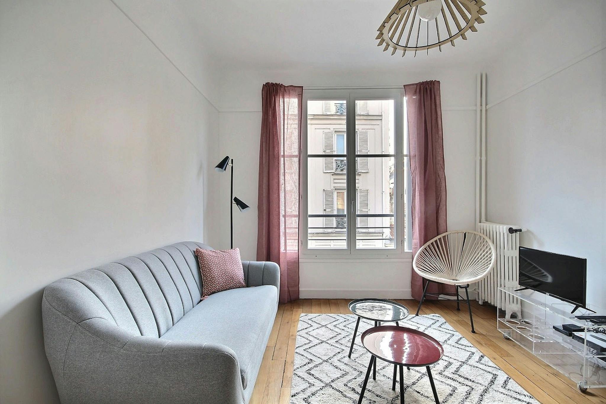  Entire Place  -  Rue de l'Abbé Groult, Paris  - Gallery -  1