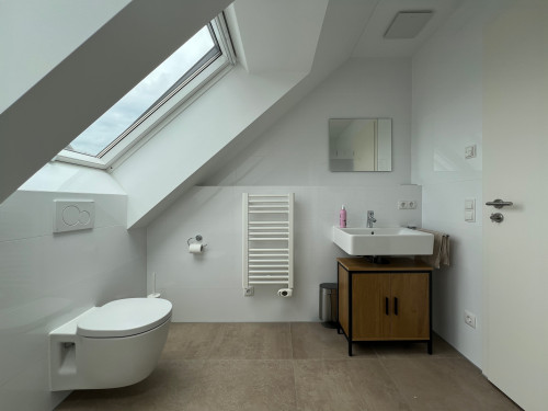 A fully furnished, exclusive penthouse combining serene living with excellent accessibility. - Gallery - 21