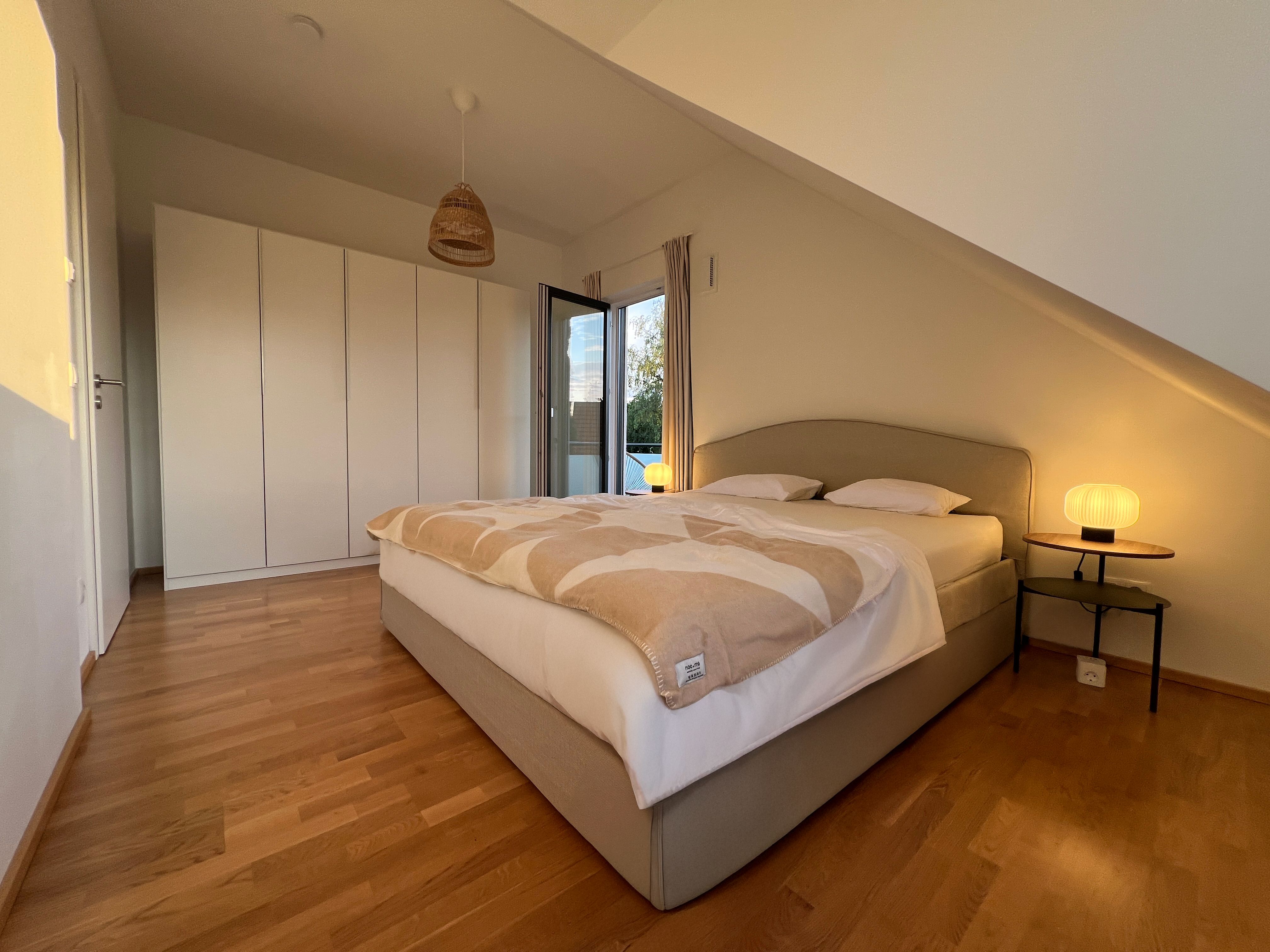 A Fully Furnished, Exclusive Penthouse Combining Serene Living With Excellent Accessibility. - 8