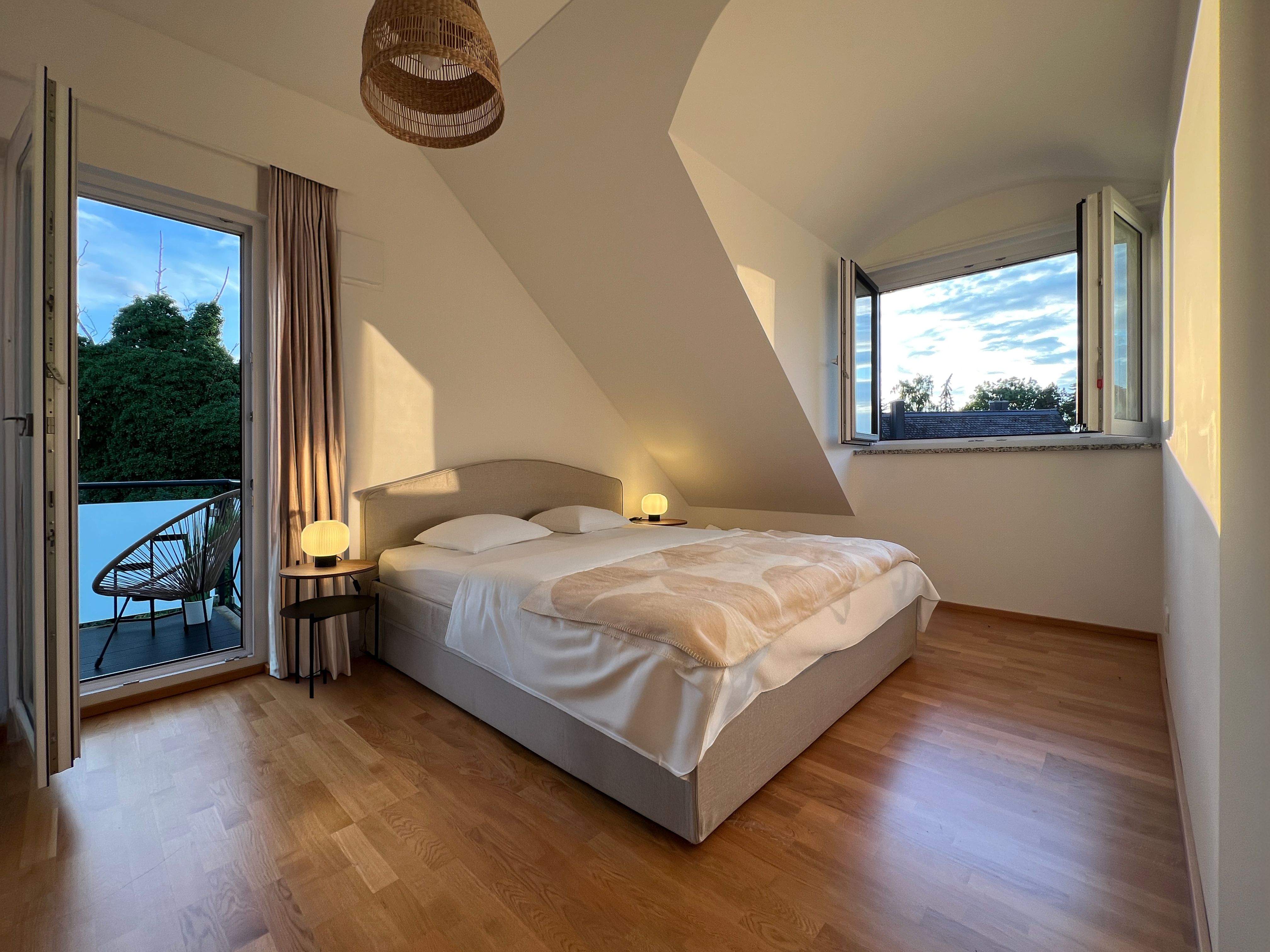 A Fully Furnished, Exclusive Penthouse Combining Serene Living With Excellent Accessibility. - 9