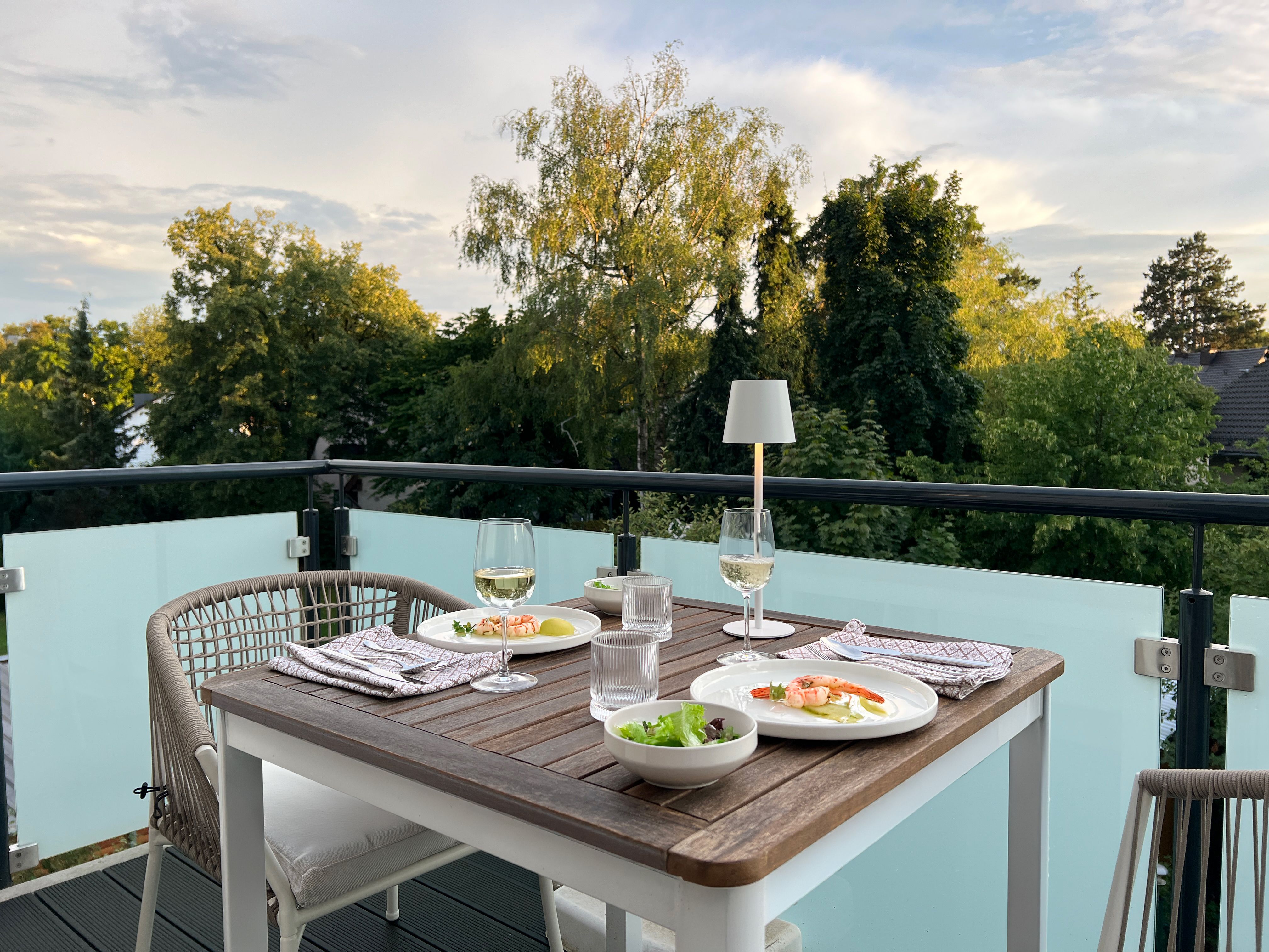 A Fully Furnished, Exclusive Penthouse Combining Serene Living With Excellent Accessibility. - 17