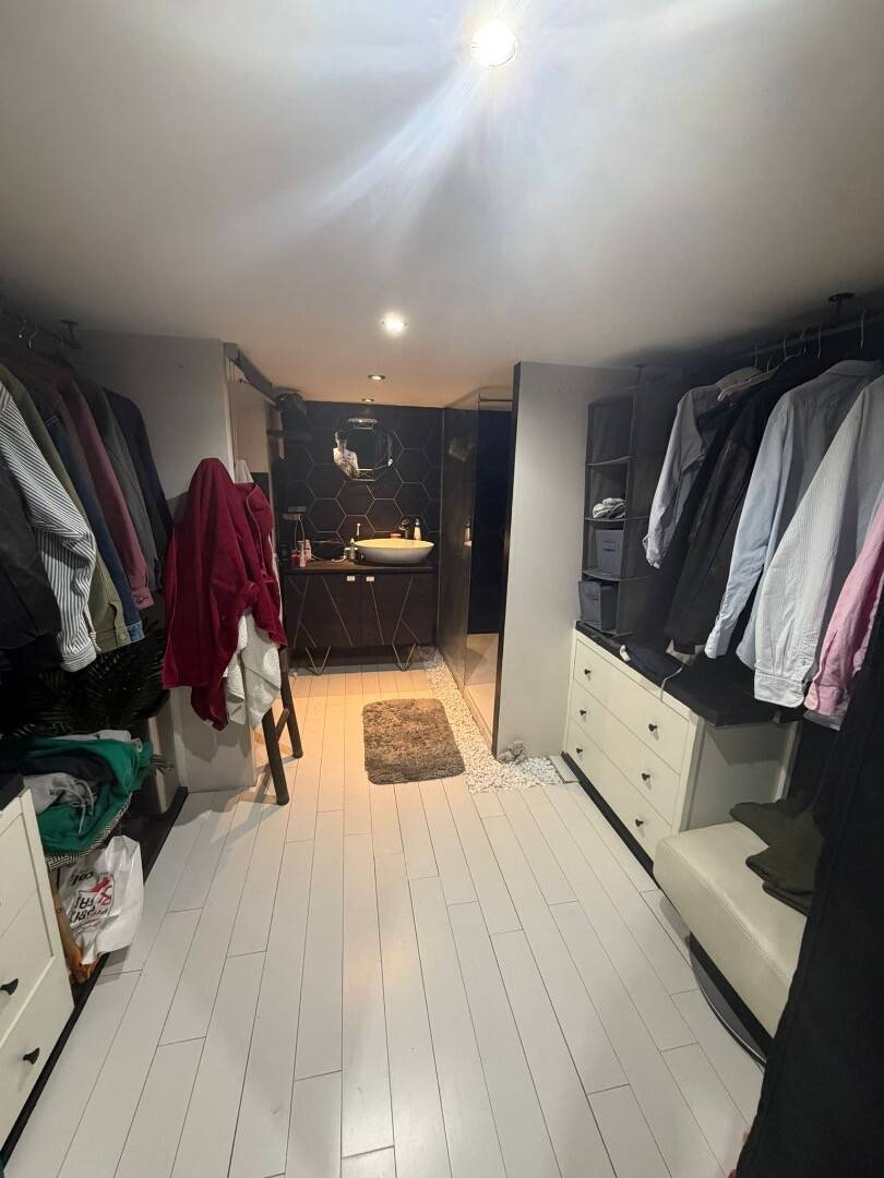 Private Room - 4