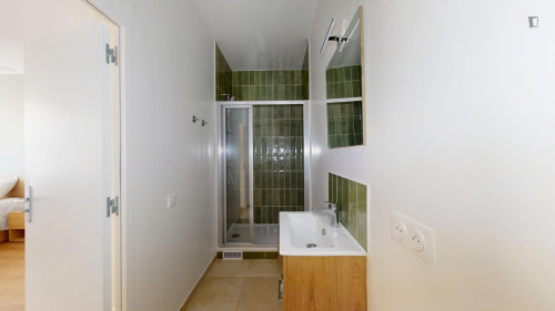 Appealing 1-bedroom flat in Asnières-sur-Seine