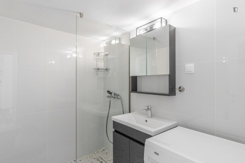 Welcoming 2-bedroom flat in Kallimármaro - Gallery - 9