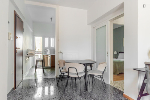 Welcoming 2-bedroom flat in Kallimármaro - Gallery - 15