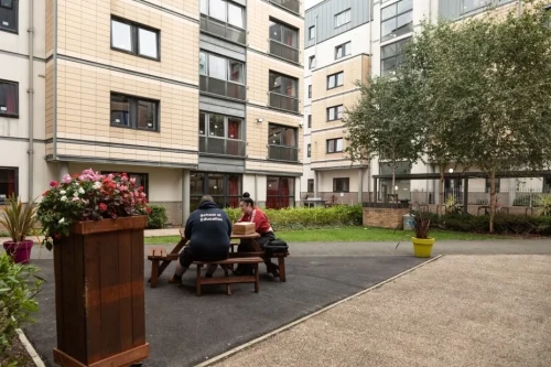 Albert Court