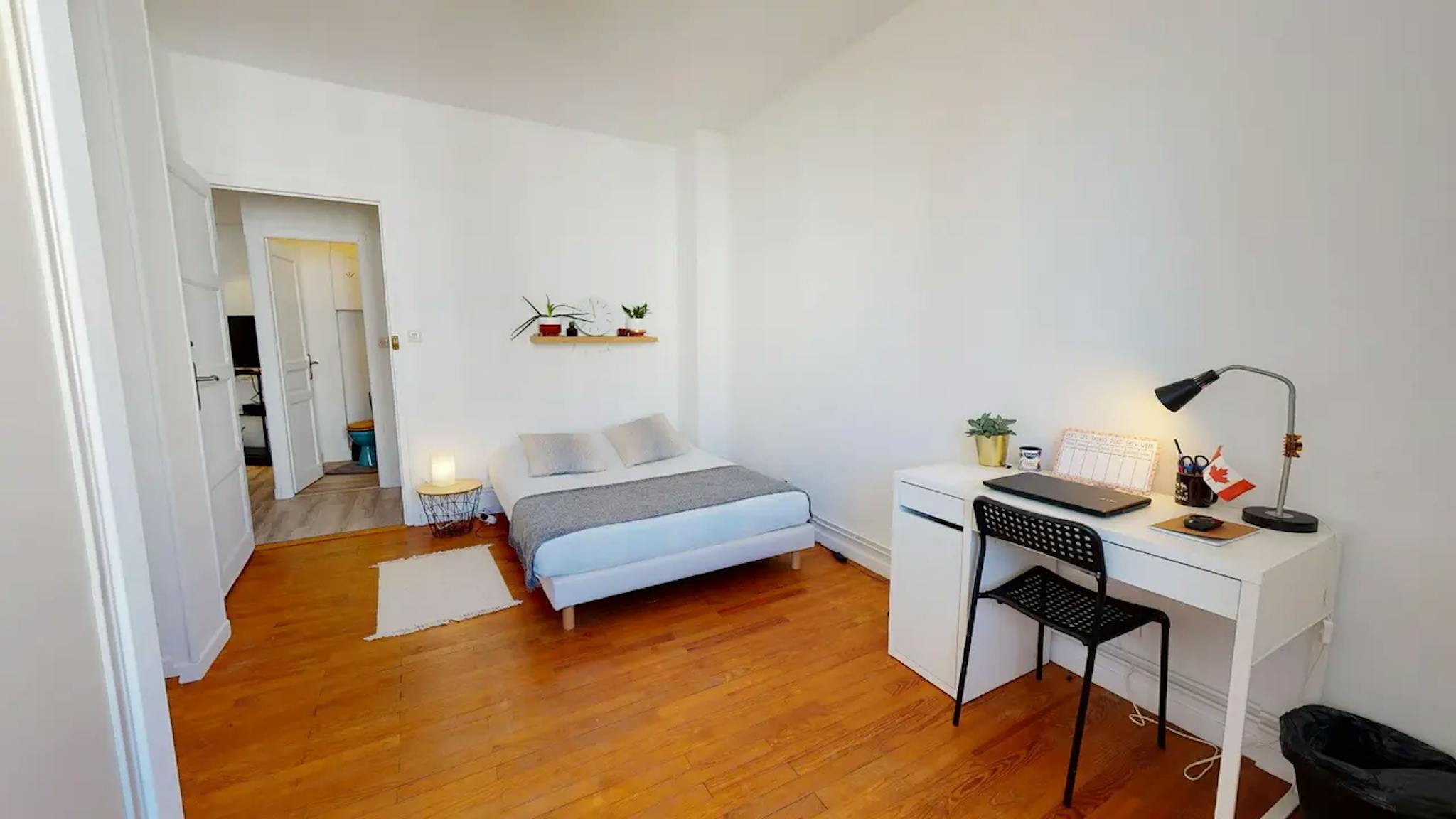 Private Room - 1