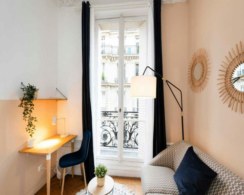 Rue Léo Delibes, Paris