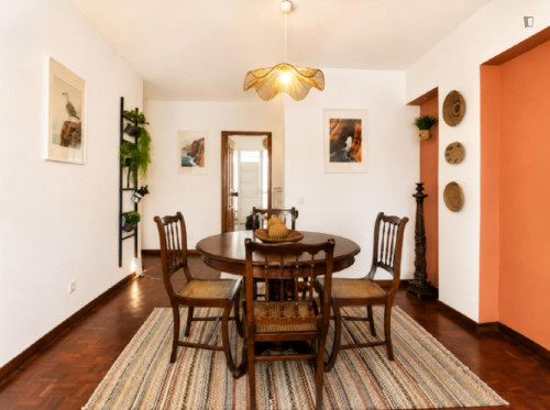 Room 4: Room & Workspace @ Coliving Hub Funchal - Gallery - 7