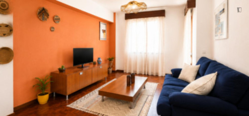 Room 4: Room & Workspace @ Coliving Hub Funchal - Gallery - 5