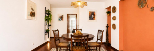Room 4: Room & Workspace @ Coliving Hub Funchal - Gallery - 10