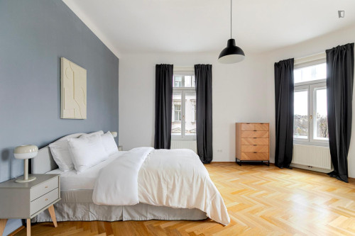 Nice 2-bedroom flat near the University of Economics and Business - Gallery - 6