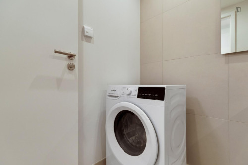 Welcoming 1-bedroom flat near the University of Economics and Business - Gallery - 11